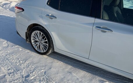 Toyota Camry, 2021 год, 3 150 000 рублей, 6 фотография