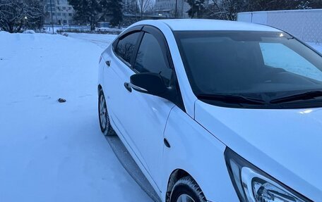 Hyundai Solaris II рестайлинг, 2012 год, 850 000 рублей, 9 фотография