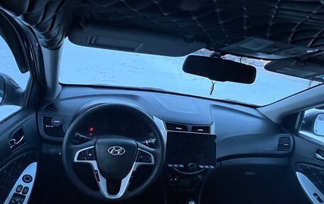 Hyundai Solaris II рестайлинг, 2012 год, 850 000 рублей, 12 фотография