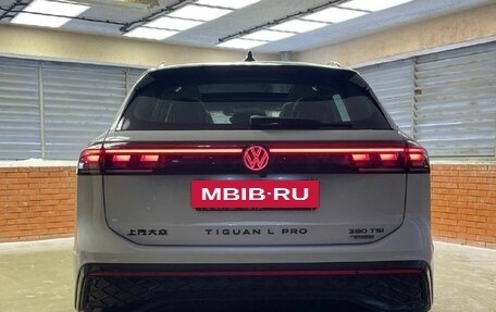 Volkswagen Tiguan, 2025 год, 4 820 000 рублей, 7 фотография