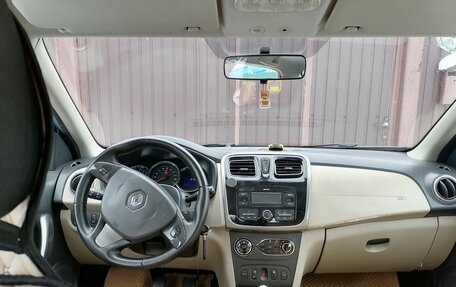 Renault Logan II, 2017 год, 750 000 рублей, 13 фотография