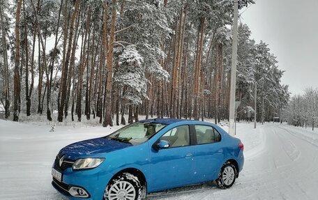 Renault Logan II, 2017 год, 750 000 рублей, 8 фотография