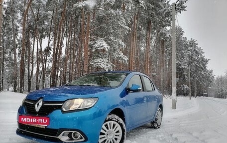 Renault Logan II, 2017 год, 750 000 рублей, 7 фотография