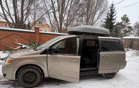 Dodge Caravan V, 2008 год, 980 000 рублей, 8 фотография