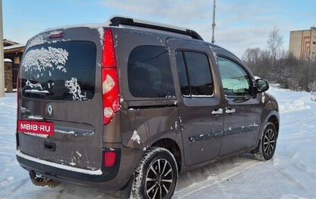 Renault Kangoo II рестайлинг, 2013 год, 905 000 рублей, 5 фотография