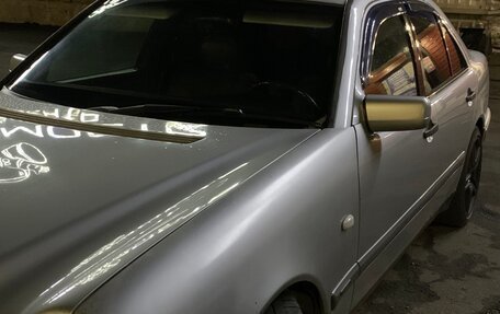 Mercedes-Benz E-Класс, 1995 год, 300 000 рублей, 4 фотография