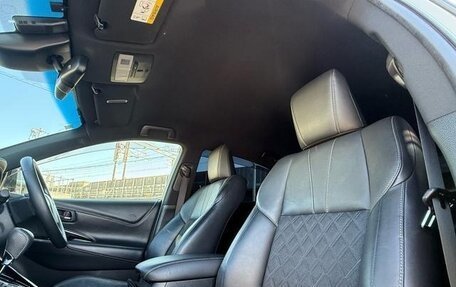 Toyota Harrier, 2019 год, 2 198 000 рублей, 15 фотография