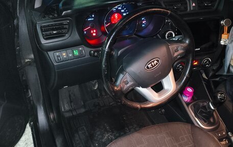 KIA Rio III рестайлинг, 2012 год, 750 000 рублей, 1 фотография