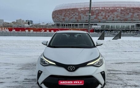 Toyota C-HR I рестайлинг, 2022 год, 2 630 000 рублей, 1 фотография