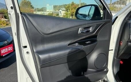 Toyota Harrier, 2019 год, 2 198 000 рублей, 34 фотография