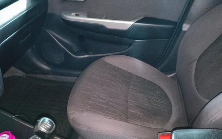 KIA Rio III рестайлинг, 2012 год, 750 000 рублей, 11 фотография