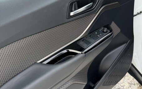 Toyota C-HR I рестайлинг, 2022 год, 2 630 000 рублей, 13 фотография