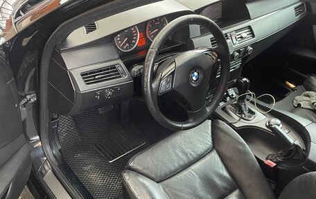 BMW 5 серия, 2005 год, 1 300 000 рублей, 4 фотография