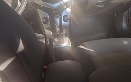 Chevrolet Cruze II, 2011 год, 650 000 рублей, 18 фотография