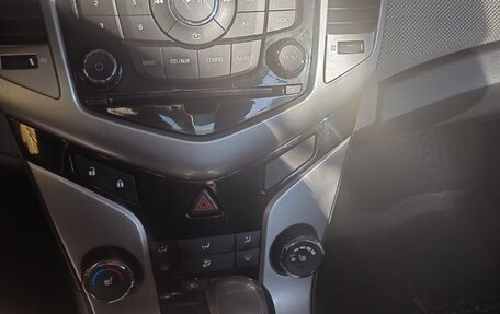 Chevrolet Cruze II, 2011 год, 650 000 рублей, 13 фотография