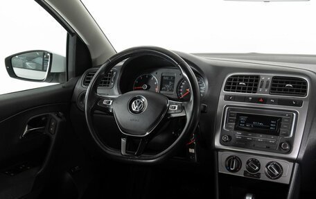 Volkswagen Polo VI (EU Market), 2019 год, 1 050 000 рублей, 15 фотография