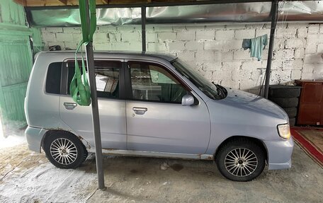 Nissan Cube II, 2001 год, 180 000 рублей, 2 фотография