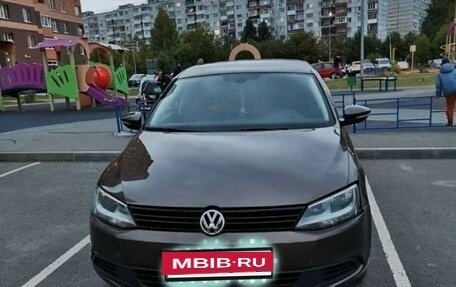 Volkswagen Jetta VI, 2012 год, 800 000 рублей, 2 фотография