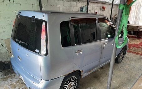 Nissan Cube II, 2001 год, 180 000 рублей, 3 фотография