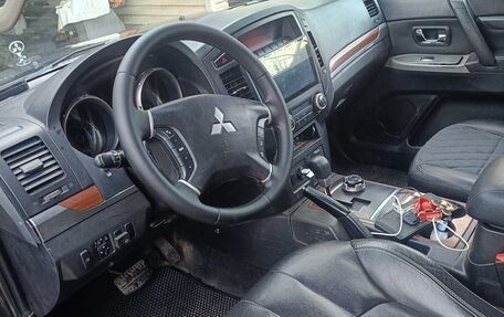 Mitsubishi Pajero IV, 2007 год, 1 550 000 рублей, 8 фотография