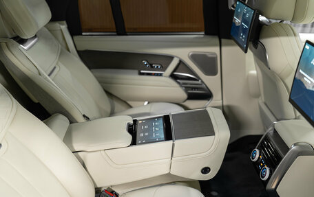 Land Rover Range Rover IV рестайлинг, 2025 год, 33 890 000 рублей, 23 фотография