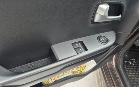 KIA Rio III рестайлинг, 2017 год, 1 600 000 рублей, 29 фотография