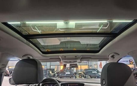 Volkswagen T-Roc I, 2023 год, 1 950 000 рублей, 13 фотография