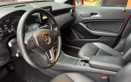 Mercedes-Benz A-Класс, 2015 год, 1 634 000 рублей, 28 фотография