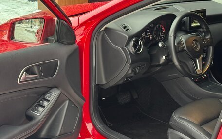 Mercedes-Benz A-Класс, 2015 год, 1 634 000 рублей, 26 фотография