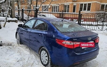 KIA Rio III рестайлинг, 2011 год, 800 000 рублей, 4 фотография