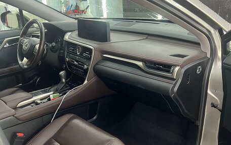 Lexus RX IV рестайлинг, 2022 год, 6 850 000 рублей, 6 фотография