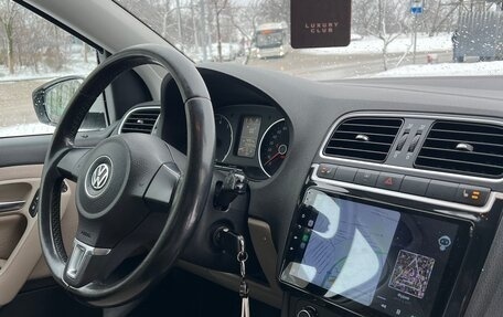 Volkswagen Polo VI (EU Market), 2010 год, 735 000 рублей, 19 фотография