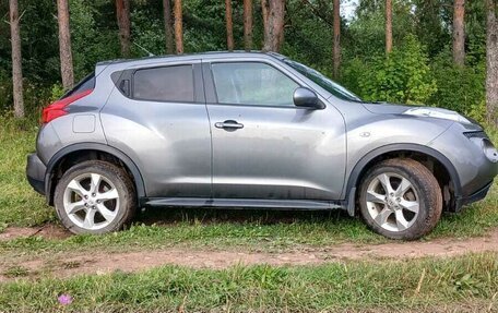 Nissan Juke II, 2011 год, 1 057 000 рублей, 2 фотография