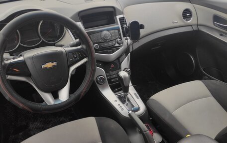Chevrolet Cruze II, 2012 год, 800 000 рублей, 3 фотография