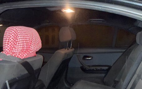 BMW 3 серия, 2010 год, 1 270 000 рублей, 9 фотография