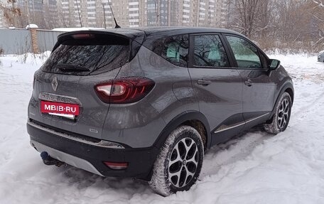 Renault Kaptur I рестайлинг, 2017 год, 1 600 000 рублей, 6 фотография