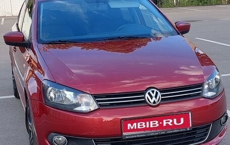 Volkswagen Polo VI (EU Market), 2011 год, 750 000 рублей, 1 фотография