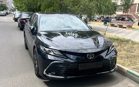 Toyota Camry, 2023 год, 2 800 000 рублей, 2 фотография