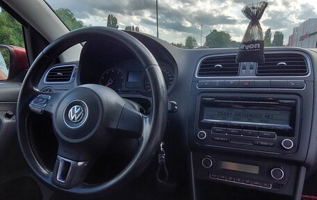 Volkswagen Polo VI (EU Market), 2011 год, 750 000 рублей, 9 фотография