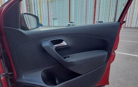 Volkswagen Polo VI (EU Market), 2011 год, 750 000 рублей, 14 фотография