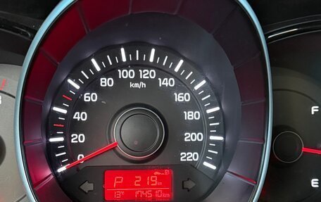 KIA Rio III рестайлинг, 2015 год, 985 000 рублей, 12 фотография