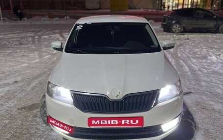 Skoda Rapid I, 2015 год, 550 000 рублей, 2 фотография