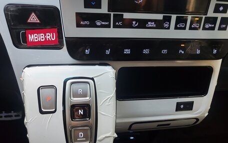 Hyundai Staria, 2025 год, 10 190 000 рублей, 17 фотография