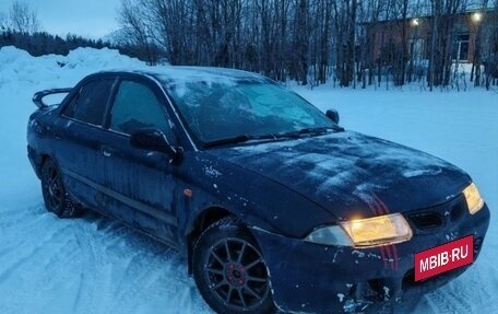 Mitsubishi Carisma I, 1998 год, 140 000 рублей, 2 фотография