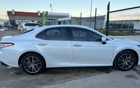 Toyota Camry, 2023 год, 3 850 000 рублей, 4 фотография