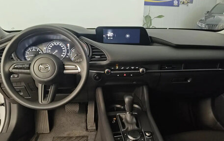 Mazda 3, 2022 год, 1 600 605 рублей, 7 фотография