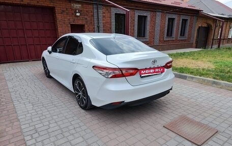 Toyota Camry, 2020 год, 3 000 000 рублей, 5 фотография