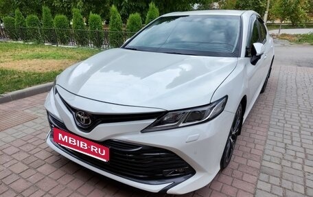 Toyota Camry, 2020 год, 3 000 000 рублей, 7 фотография