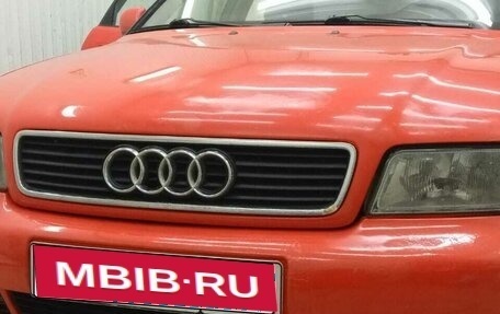 Audi A4, 1999 год, 310 000 рублей, 1 фотография