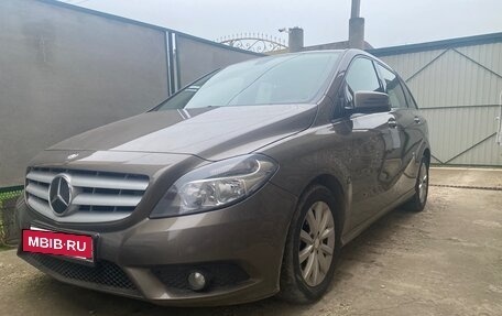 Mercedes-Benz B-Класс, 2012 год, 1 390 000 рублей, 3 фотография